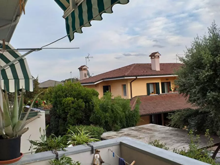 Immagine 3 di Appartamento in vendita  in Via San Carlo a Montebelluna