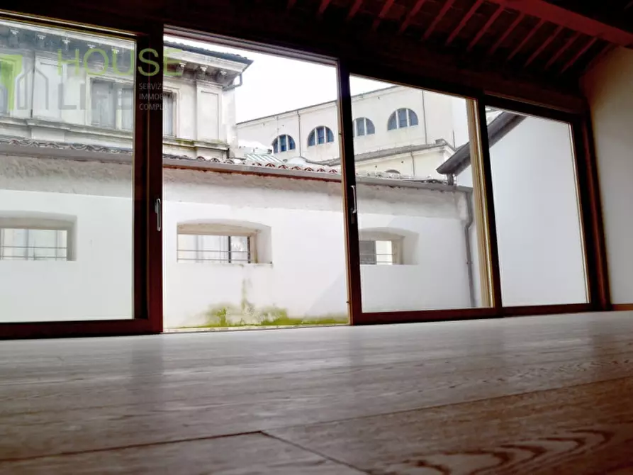 Immagine 1 di Appartamento in vendita  a Schio
