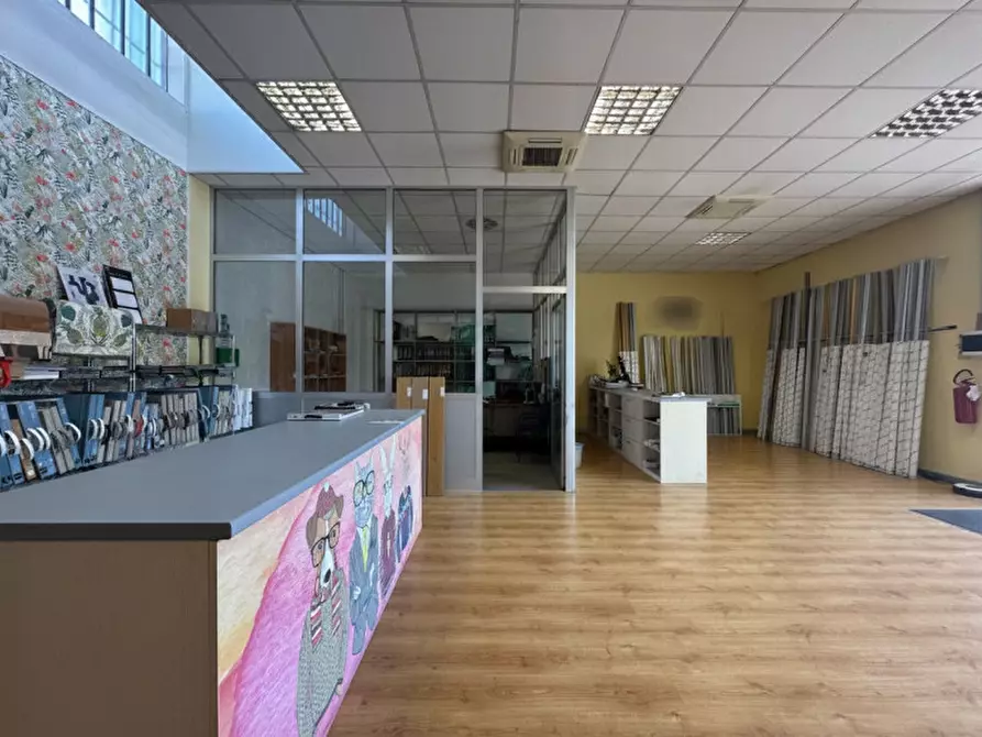 Immagine 3 di Capannone industriale in vendita  in Via Gianbattista Morgagni a Verona