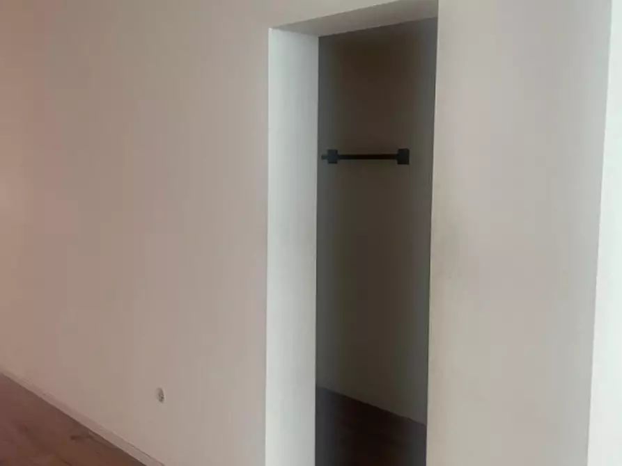Immagine 23 di Attività commerciale in vendita  in Via Giosuè Carducci a Schio