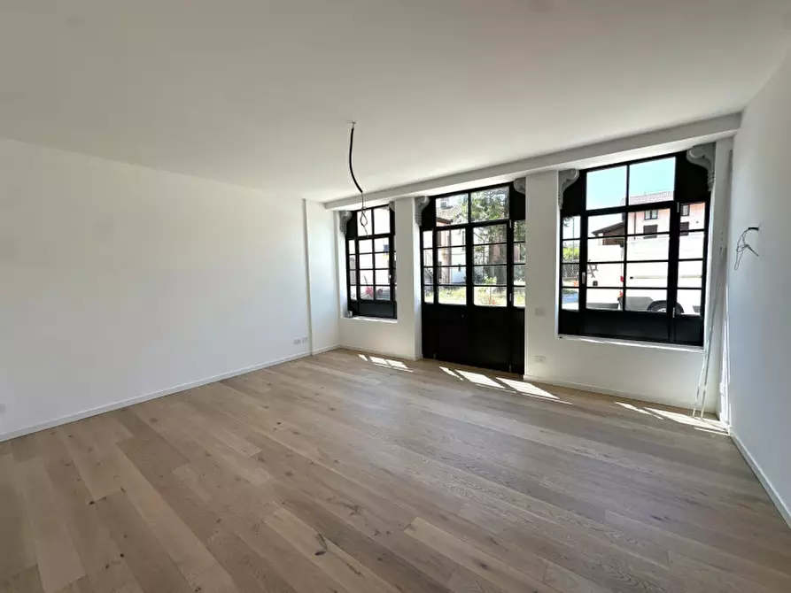 Immagine 2 di Appartamento in vendita  in Via Montedenno 22 a Brescia