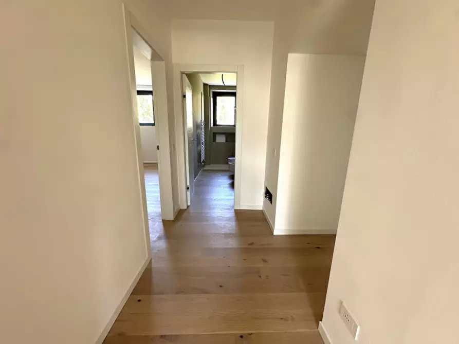 Immagine 15 di Appartamento in vendita  in Via Montedenno 22 a Brescia