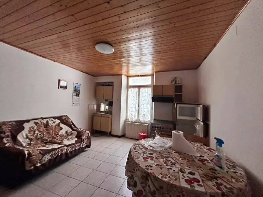 Immagine 4 di Appartamento in vendita  in Via Nazionale, 55 a Borgo Val Di Taro