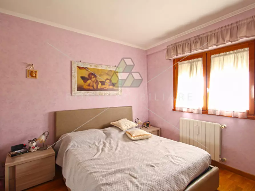 Immagine 7 di Appartamento in vendita  in Via del Poggio di Acilia a Roma