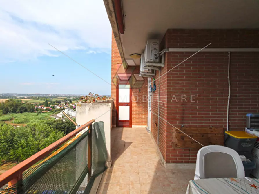 Immagine 14 di Appartamento in vendita  in Via del Poggio di Acilia a Roma