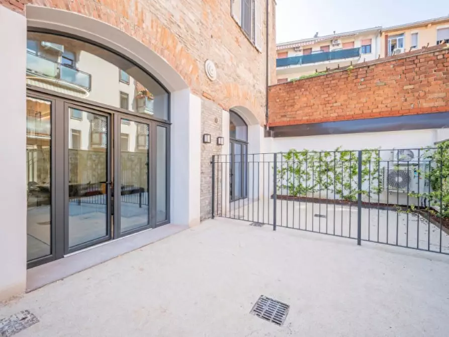Immagine 20 di Loft/Open space in affitto  a Parma