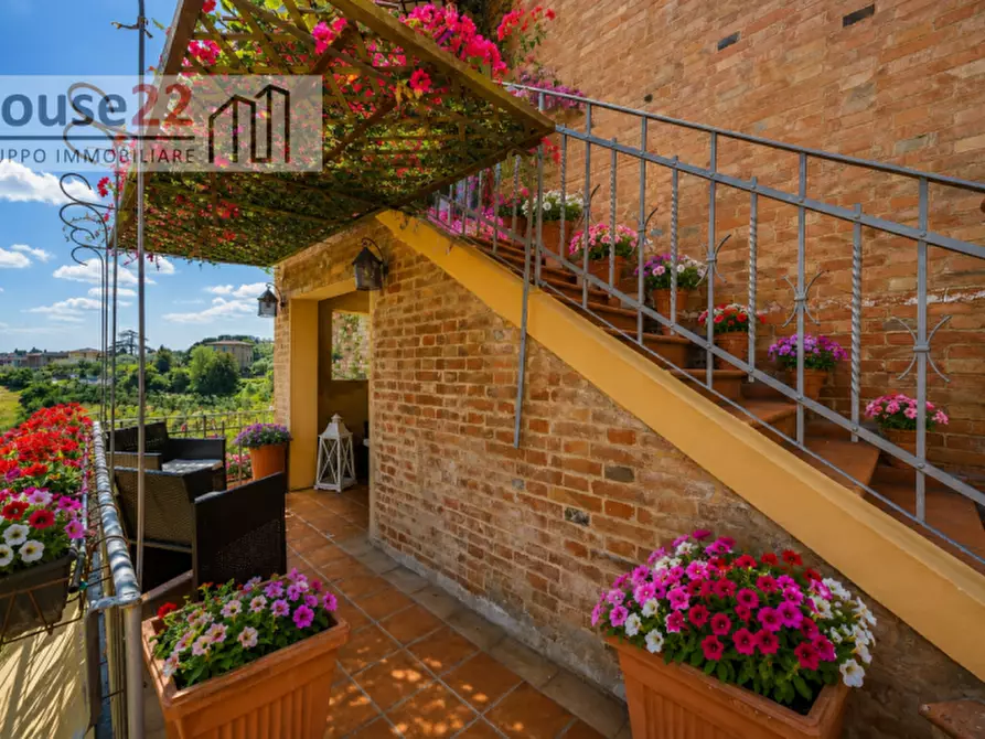 Immagine 2 di Palazzo in vendita  in via Girolamo Gigli 17 a Siena