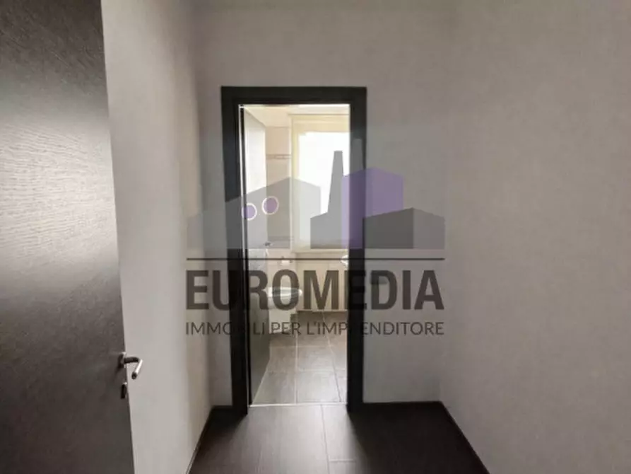 Immagine 5 di Capannone industriale in affitto  in Via Torricelli Evangelista a San Martino Buon Albergo