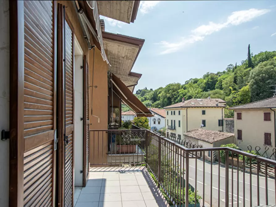 Immagine 10 di Appartamento in vendita  in Via Mezzavilla 32 a San Martino Buon Albergo