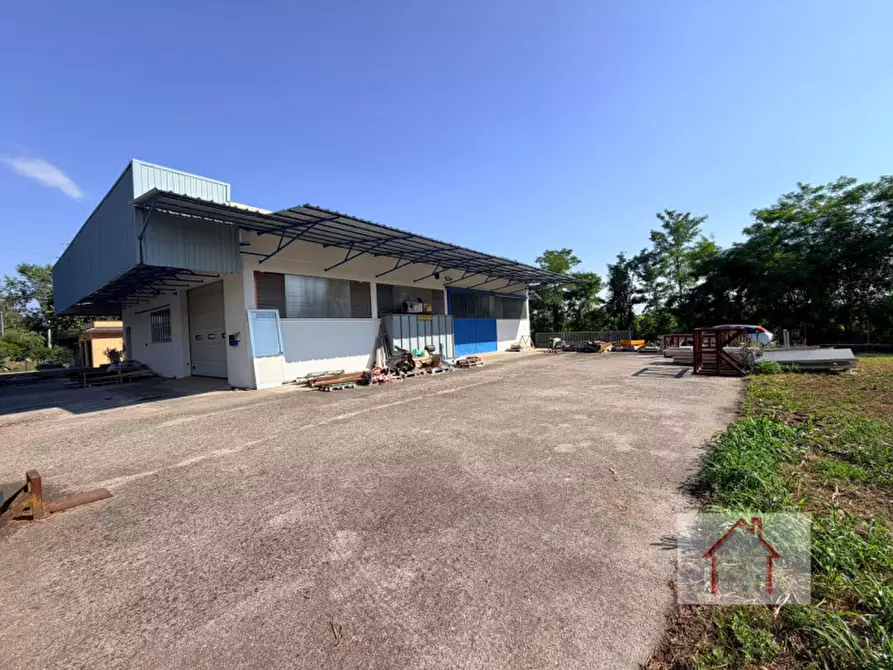 Immagine 3 di Capannone industriale in affitto  in Via Pontebbana a Spresiano