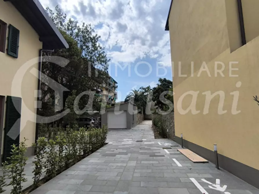 Immagine 3 di Casa indipendente in vendita  in Via Vittorio Emanuele Secondo a Firenze