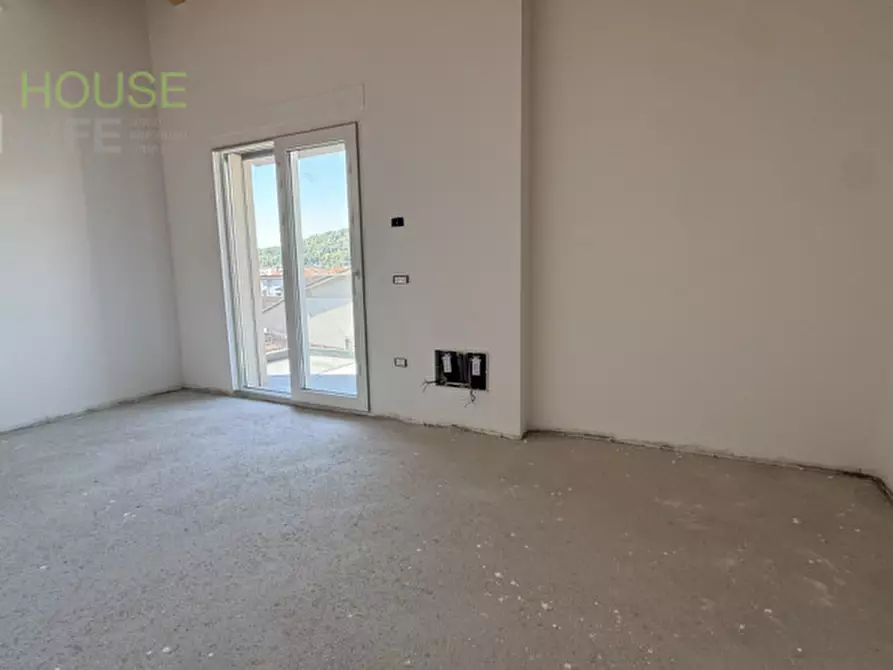 Immagine 16 di Appartamento in vendita  in Magrè a Schio