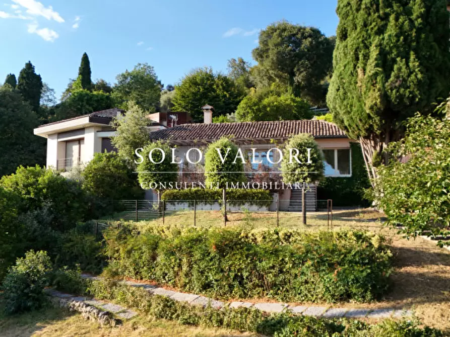 Immagine 2 di Villa in vendita  a Asolo