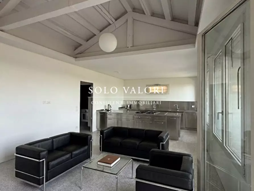 Immagine 5 di Villa in vendita  a Asolo
