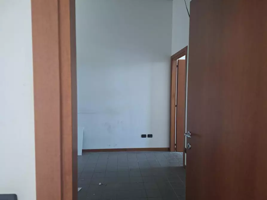 Immagine 6 di Negozio in vendita  in Via Giuseppe Mazzini, 92, 36027 Rosà VI, Italia a Rosà