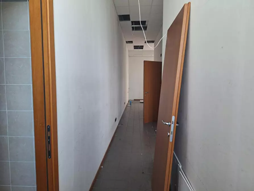 Immagine 8 di Negozio in vendita  in Via Giuseppe Mazzini, 92, 36027 Rosà VI, Italia a Rosà