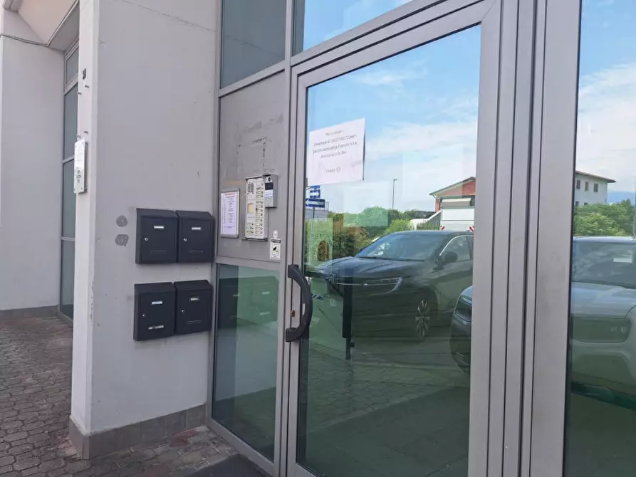 Immagine 10 di Negozio in vendita  in Via Giuseppe Mazzini, 92, 36027 Rosà VI, Italia a Rosà