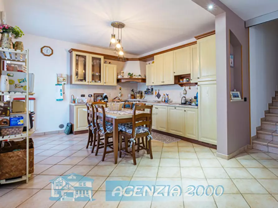 Immagine 5 di Villa in vendita  in Via Enrico Toti 11 a Bagnoli Di Sopra