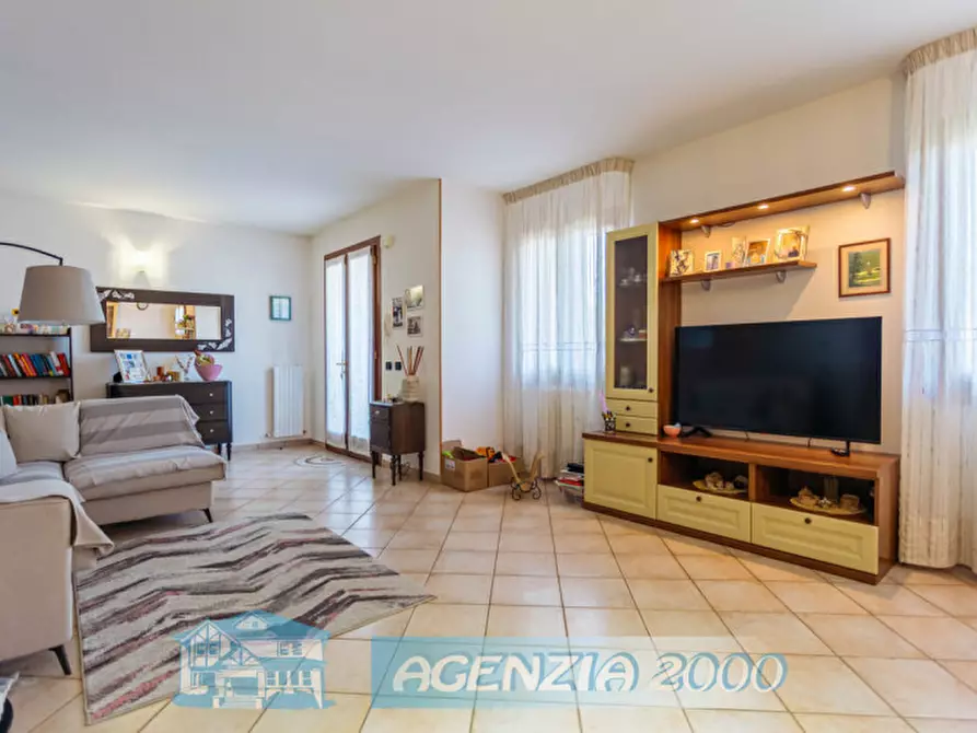 Immagine 9 di Villa in vendita  in Via Enrico Toti 11 a Bagnoli Di Sopra