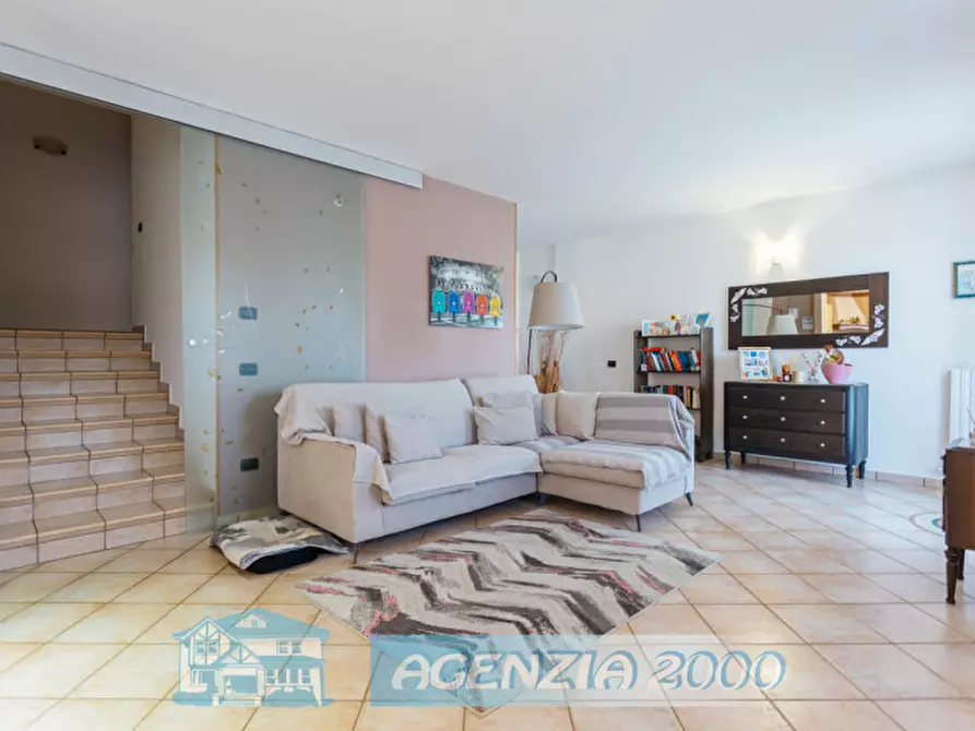 Immagine 9 di Villa in vendita  in Via Enrico Toti 11 a Bagnoli Di Sopra