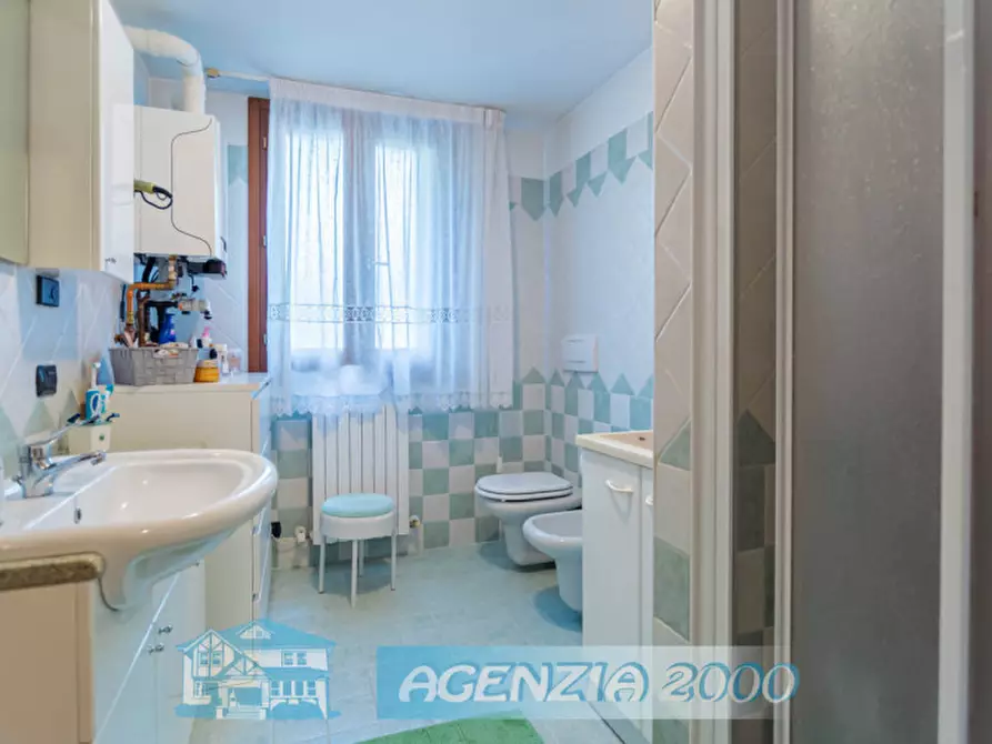 Immagine 34 di Villa in vendita  in Via Enrico Toti 11 a Bagnoli Di Sopra