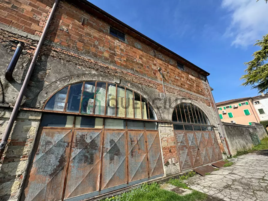 Immagine 4 di Rustico / casale in vendita  in Piazza giacomo matteotti a Caldiero