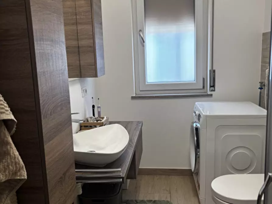 Immagine 11 di Appartamento in vendita  in schio a Schio