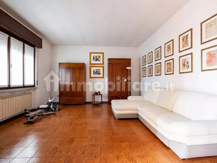 Immagine 13 di Negozio in vendita  in STRADA STATALE 33 a Isola Rizza