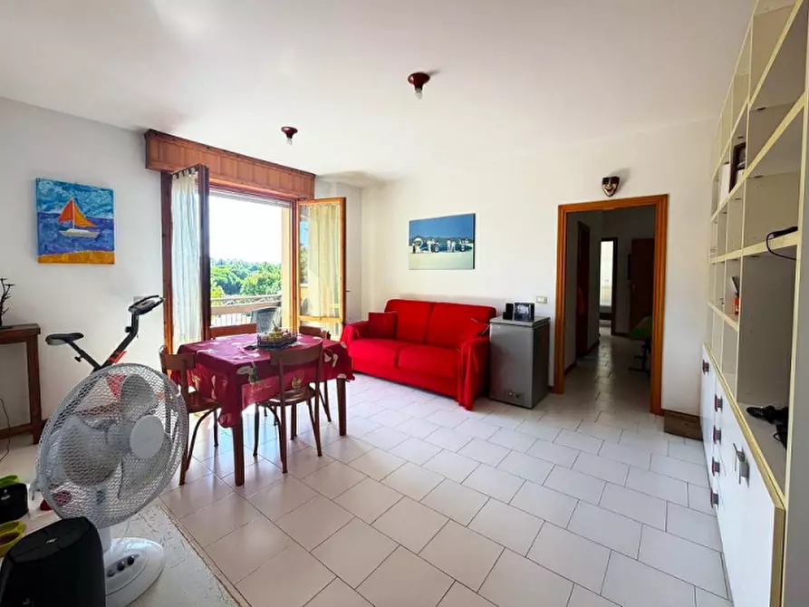 Immagine 1 di Appartamento in vendita  in viale Viareggio a Riccione