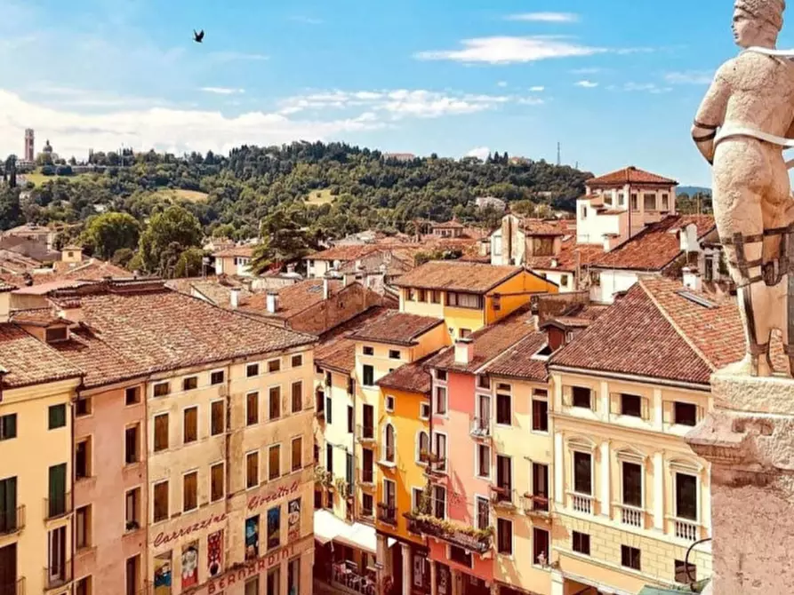 Immagine 2 di Appartamento in vendita  in Contra' della Catena a Vicenza