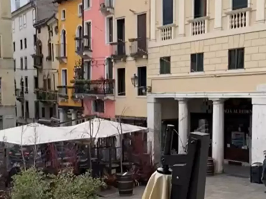 Immagine 22 di Appartamento in vendita  in Contra' della Catena a Vicenza