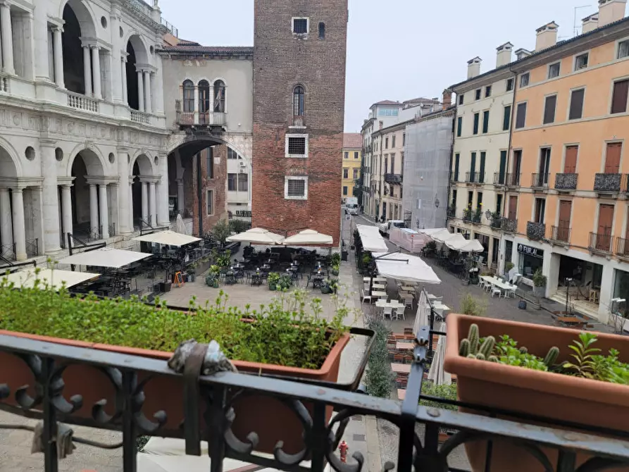 Immagine 28 di Appartamento in vendita  in Contra' della Catena a Vicenza