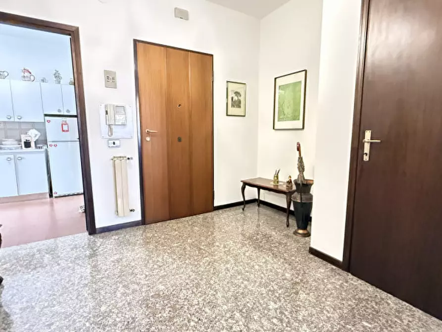 Immagine 2 di Appartamento in vendita  in Via delle Rose a Padova