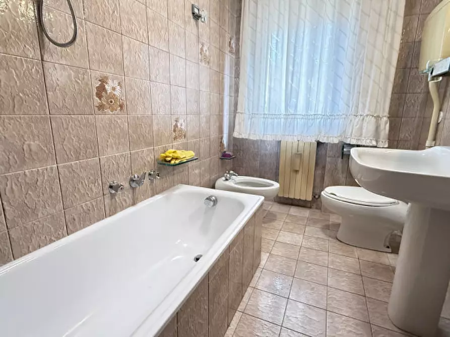 Immagine 19 di Appartamento in vendita  in Via delle Rose a Padova