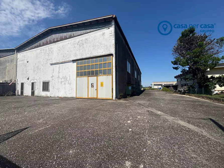 Immagine 1 di Capannone industriale in vendita  in Via Guglielmo Marconi a Villa Estense