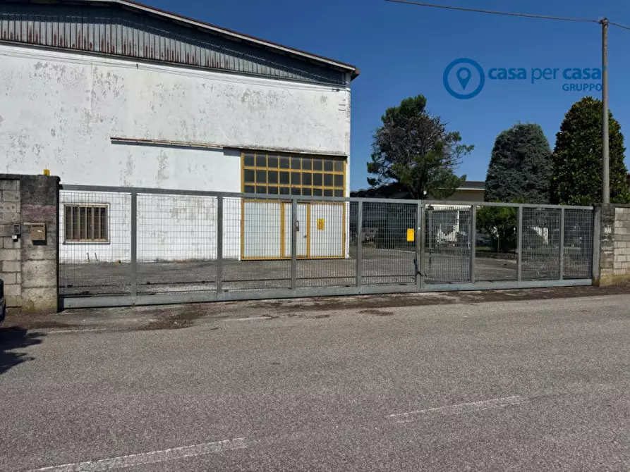 Immagine 2 di Capannone industriale in vendita  in Via Guglielmo Marconi a Villa Estense