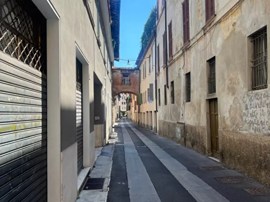 Immagine 30 di Appartamento in vendita  in vicolo del moro a Brescia