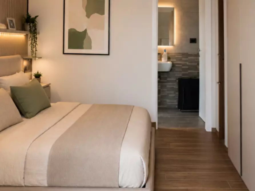 Immagine 8 di Appartamento in vendita  in Via Montegallo a Roma