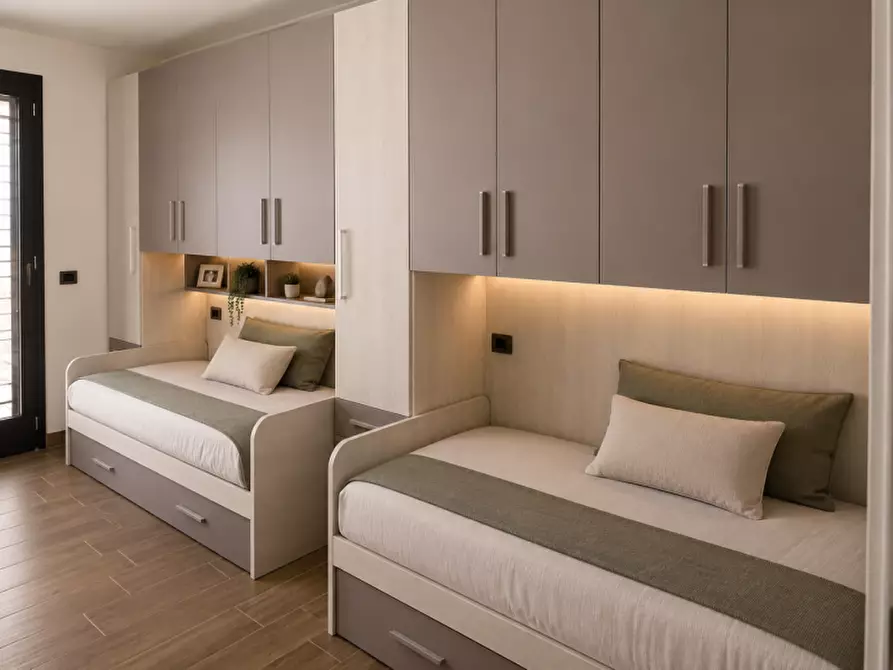 Immagine 9 di Appartamento in vendita  in Via Montegallo a Roma