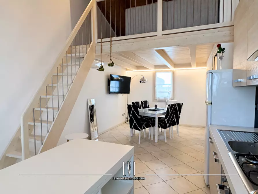 Immagine 2 di Appartamento in vendita  in Via Cristoforo Colombo 70 a Jesolo