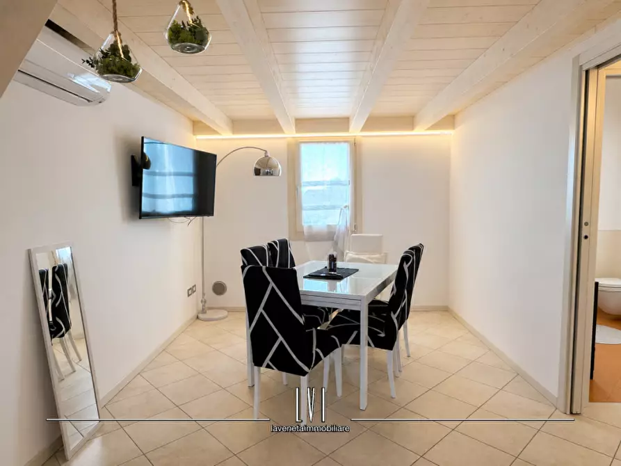 Immagine 3 di Appartamento in vendita  in Via Cristoforo Colombo 70 a Jesolo