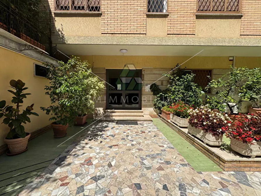 Immagine 21 di Appartamento in vendita  in Via Luigi Lilio a Roma