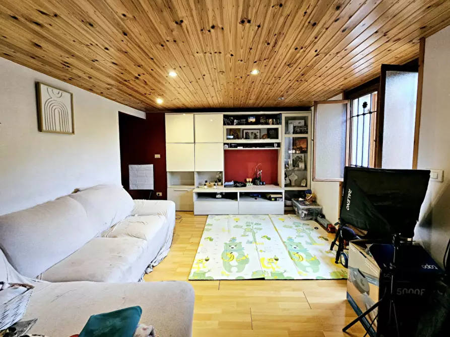 Immagine 3 di Casa indipendente in vendita  in VIA GUGLIELMO MARCONI a Borgo Veneto