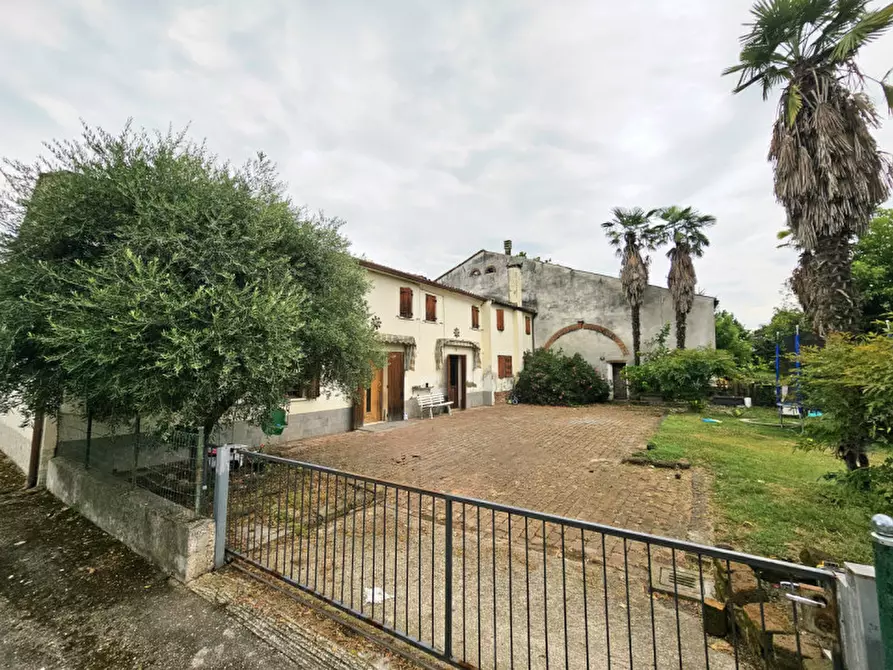 Immagine 6 di Casa indipendente in vendita  in VIA GUGLIELMO MARCONI a Borgo Veneto