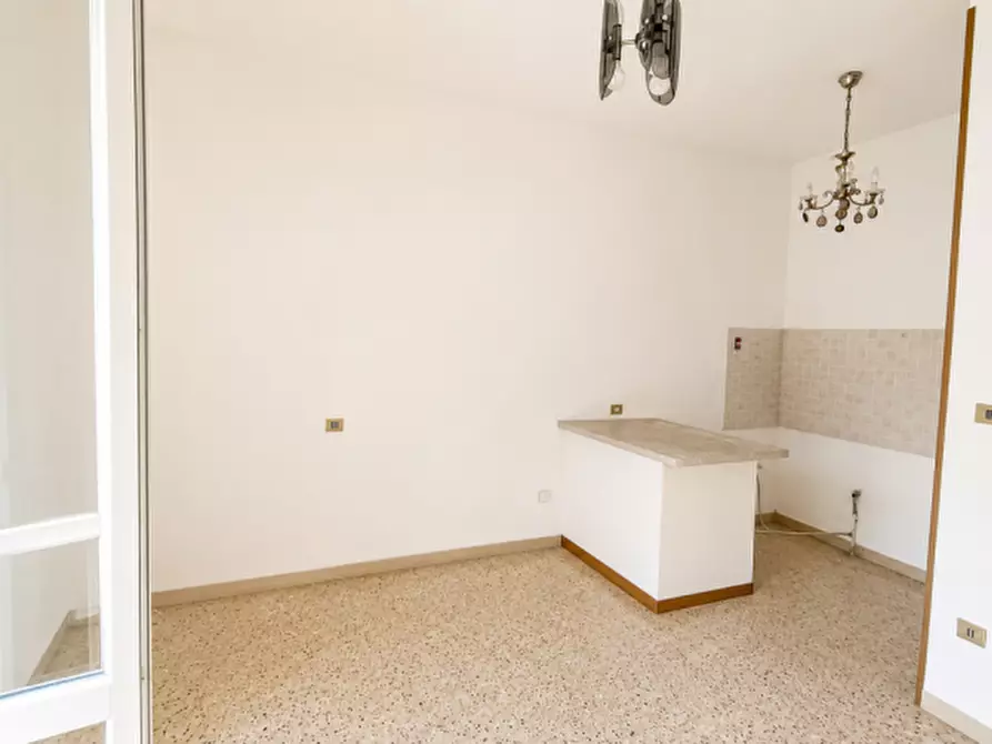 Immagine 3 di Appartamento in vendita  in via villa cozza 5 a Verona