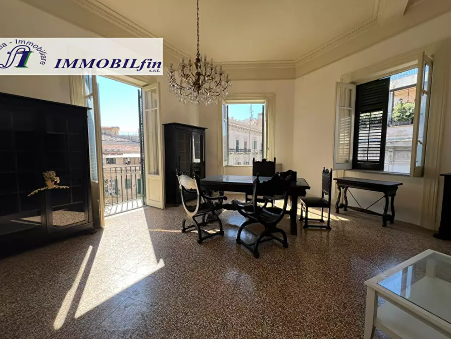 Immagine 32 di Appartamento in vendita  in Via Roma a Palermo