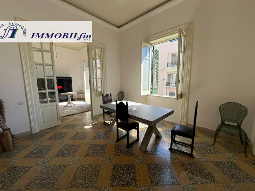 Immagine 36 di Appartamento in vendita  in Via Roma a Palermo