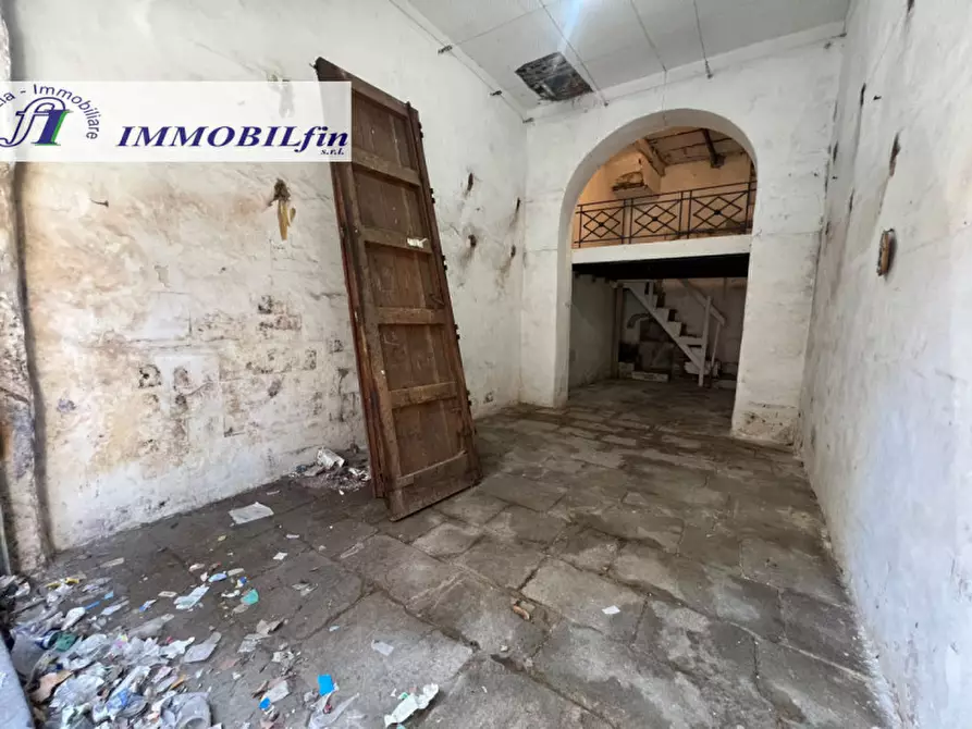 Immagine 54 di Appartamento in vendita  in Via Roma a Palermo