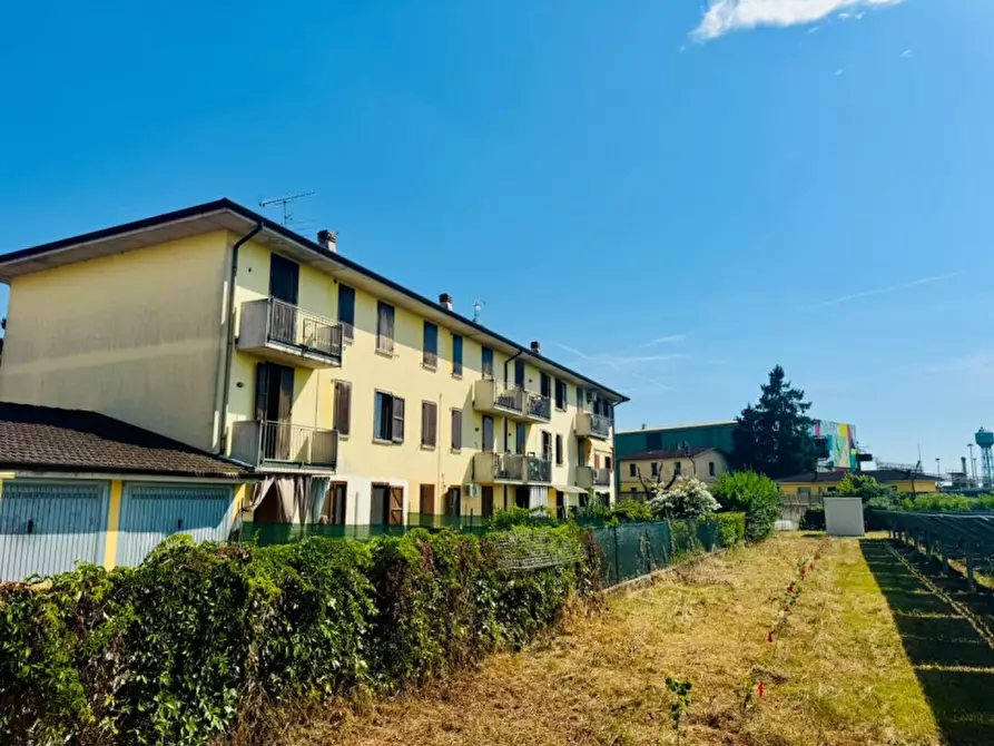 Immagine 4 di Appartamento in vendita  in via. Kennedy n.97 a Calvisano