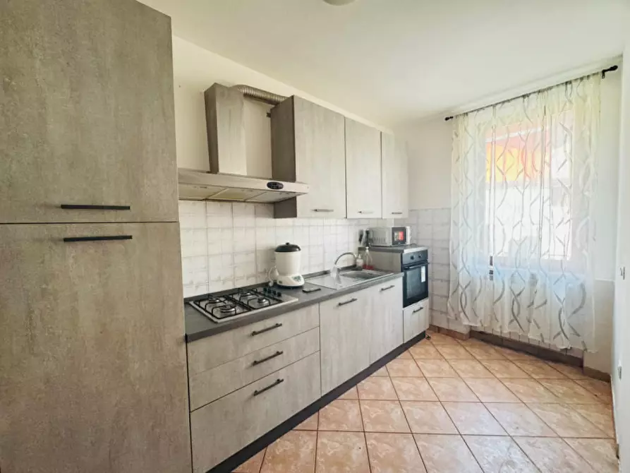 Immagine 12 di Appartamento in vendita  in via. Kennedy n.97 a Calvisano